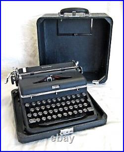 Gorgeous 1941 Royal Aristocrat Typewriter Fully Working With Case