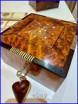 Moroccan jewellery Box large lockable thuya wooden burl With Key