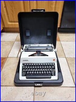 Olympia SM9 Vintage Manual Typewriter 1973 West Germany Works with Case