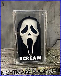 Scream Ghostface Mask Acrylic Display Case W Stand Horror Movie Collectible