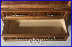 Vintage Secretary Box Rosalco Commodore Collection. Great Condition! Beautiful