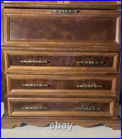 Vintage Secretary Box Rosalco Commodore Collection. Great Condition! Beautiful